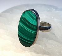 bagues en pierres naturelles